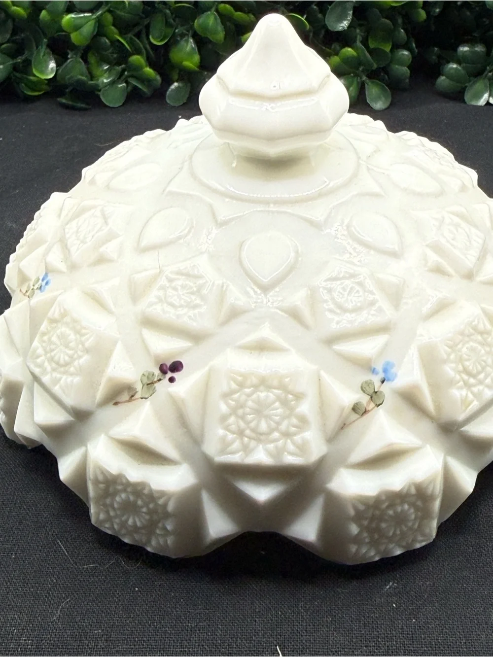 *GLOWS* Vintage Westmoreland Covered Candy Dish w/ Lid